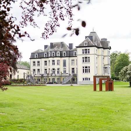 De Luxe Au Chateau 105 *