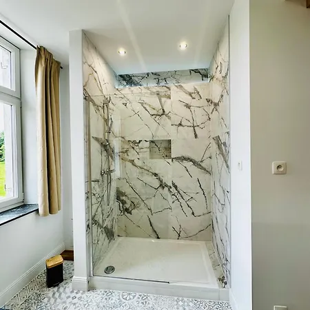 De Luxe Au Chateau 105 Homestay Tinlot