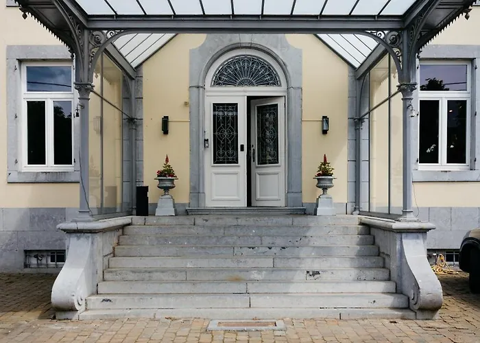 Séjour chez l'habitant De Luxe Au Château 105 Tinlot